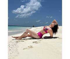 Sunny Leone : हॉट अँड सेक्सी... सनी लिओनीचा बिकनी लूकची चर्चा फोटो एकदा पाहाच