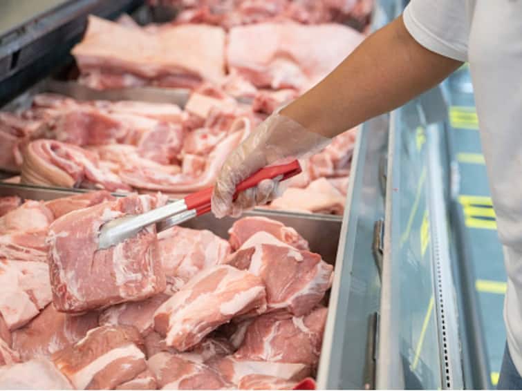 China Is Facing A ‘Porkflation’. Prices Of The Popular Meat Surge To A New High China ‘Porkflation’ Chinese pork Prices Surge To New High government intervenes China Is Facing A ‘Porkflation’. Prices Of The Popular Meat Surge To A New High