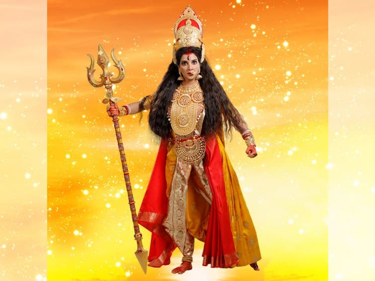 Subhashree Ganguly as Mahishasuramardini, Mahalaya special episode Singhobahini Trinoyoni to be aired on Zee Bangla Durga Puja 2022: মহিষাসুরমর্দিনীর ভূমিকায় শুভশ্রী গঙ্গোপাধ্যায়, মহালয়ার বিশেষ নিবেদন 'সিংহবাহিনী ত্রিনয়নী'