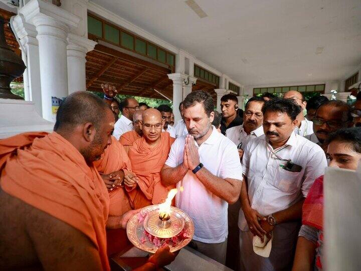 Rahul Gandhi Visits Sivagiri Mutt Before Commencing 8th Day Of Bharat Jodo Yatra Rahul Gandhi Visits Sivagiri Mutt Before Commencing 8th Day Of Bharat Jodo Yatra