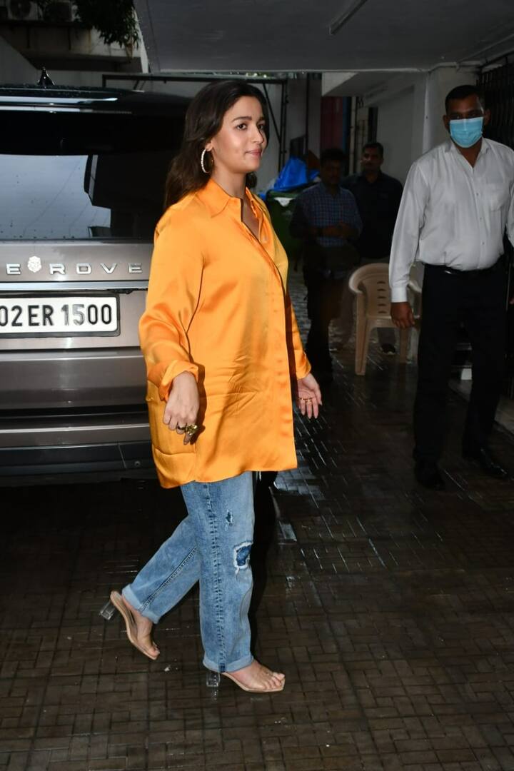 కరోనా తర్వాత థియేటర్లలోకి వచ్చినప్పటికీ బాక్సాఫీస్ వద్ద మంచి వసూళ్లను రాబట్టింది. ఈ సినిమాలో ఆమె నటనకు విమర్శకుల ప్రశంసలు దక్కాయి.