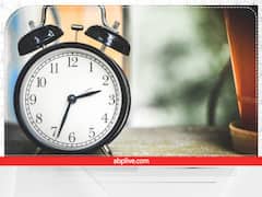 Wall Clock Vastu: इस दिशा में लगाएं दीवार पर घड़ी, खुल जाएगा आपकी किस्मत का ताला