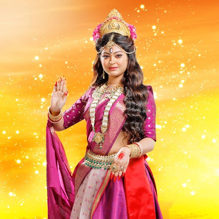 দেবী স্কন্ধমাতা তারকাসুর বধকারী কার্তিকেয় জননী। সিংহবাহিনী এই দেবী চিত্তশুদ্ধি করেন। দেবীর একহাতে অভয় মুদ্রা,অন্যহাতে ধরে থাকেন পুত্র স্কন্ধকে। এই দেবীর ভূমিকায় দেখা যাবে 'লালকুঠি' থেকে অনামিকাকে।