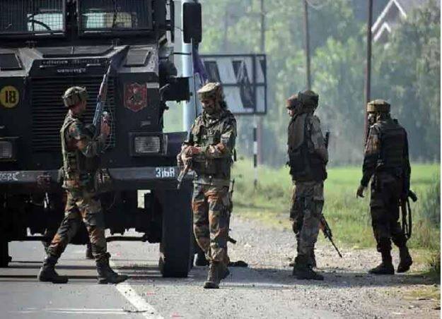 Jammu Kashmir Two Terrorists killed in Encounter in Srinagar by Security forces Srinagar Encounter : ਸ਼੍ਰੀਨਗਰ 'ਚ ਸੁਰੱਖਿਆ ਬਲਾਂ ਦੀ ਕਾਰਵਾਈ ਜਾਰੀ, ਮਜ਼ਦੂਰ 'ਤੇ ਹਮਲਾ ਕਰਨ ਵਾਲੇ 2 ਅੱਤਵਾਦੀ ਢੇਰ 