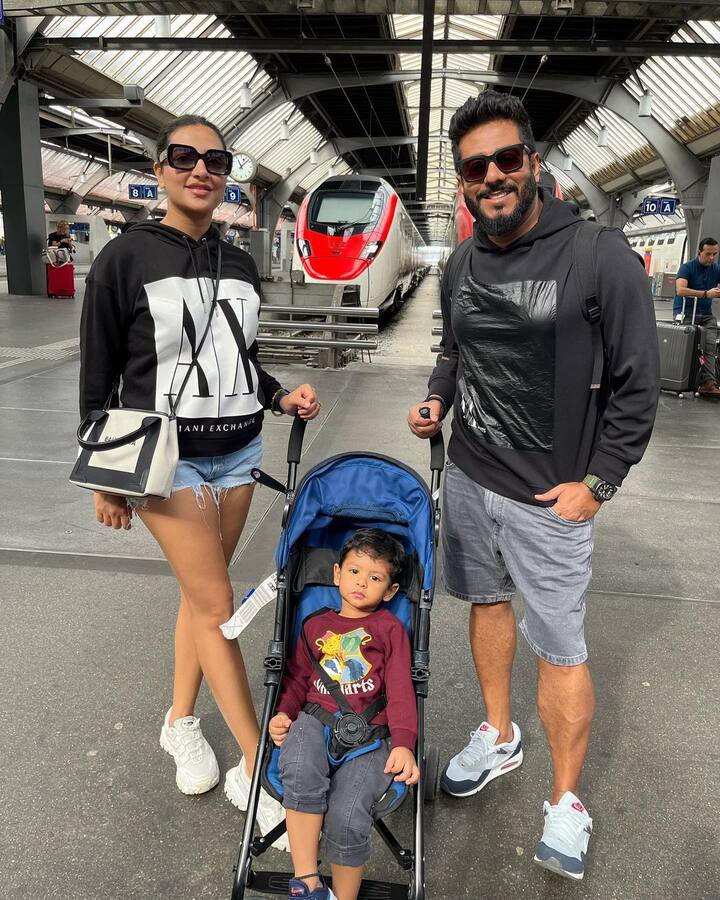 উপলক্ষ্য় ছেলের দু বছরের জন্মদিন। তাই বিশেষ এই মুহূর্তকে আরও স্মরণীয় করে রাখতে সুইৎজারল্যান্ডে পাড়ি দিলেন রাজ-শুভশ্রী। আর সঙ্গে অবশ্য়ই ছোট্ট ইউভান।