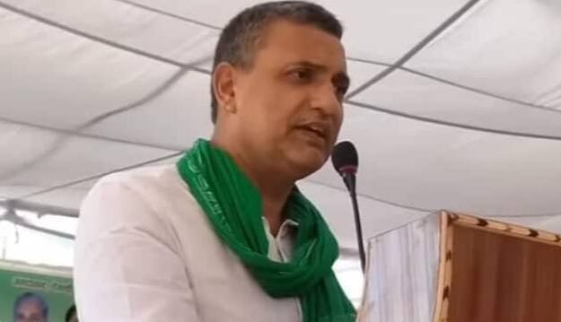 इस्तीफे की धमकी, प्रवक्ता ने छोड़ा साथ और विधायक का मंत्री पर आरोप, आखिर महागठबंधन में चल क्या रहा है?