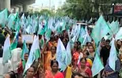 નવસારીઃ આદિવાસી સમાજનું ઉગ્ર વિરોધ પ્રદર્શન, જુઓ આ રીતે કરાયા વિરોધ દેખાવો