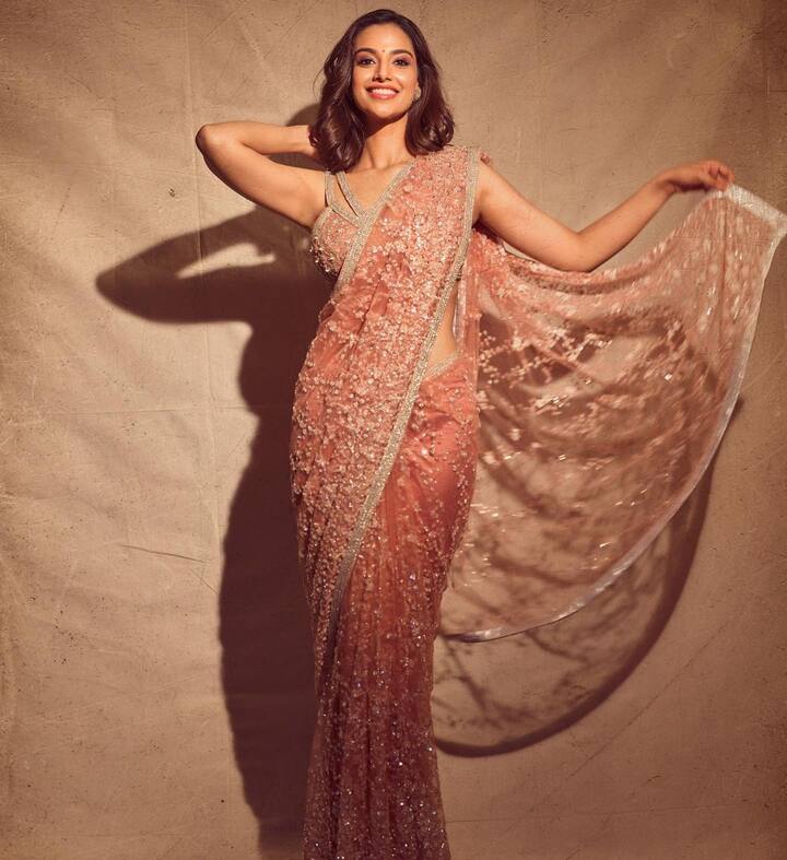 మీనాక్షి చౌదరి ఫోటోలు -Image Credit: Meenakshi Chaudhary /Instagram