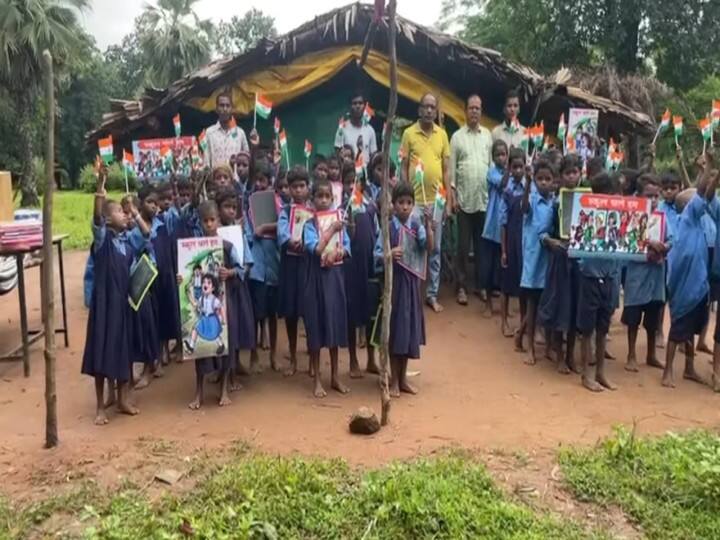 Chhattisgarh News: Schools reopened after 17 years in these three Naxal-affected villages of Bijapur ann Bijapur news:  रंग ला रही सरकार की मुहीम, 17 सालों बाद नक्सलगढ़ के इन गांवों के स्कूलों में फिर से सुनाई दी 'अ आ इ ई की गूंज'