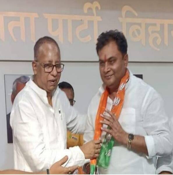 इस्तीफे की धमकी, प्रवक्ता ने छोड़ा साथ और विधायक का मंत्री पर आरोप, आखिर महागठबंधन में चल क्या रहा है?