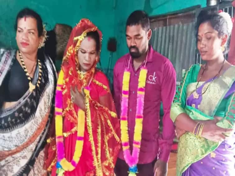 Odisha: Man marries transwoman in with wife's consent முதல் மனைவி முன்னிலையில் திருநங்கையுடன் திடீர் திருமணம்.. ஒரே வீட்டில் ஒன்றாக வாழும் அதிசயம்..!