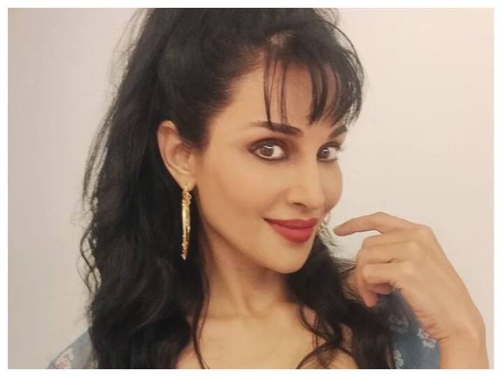 Actress Flora Saini To Be A Part Of Salman Khan's Show Big Boss 16? Actress Flora Saini To Be A Part Of Big Boss 16?