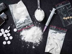 Drugs Seized in Gujarat: నడి సముద్రంలో హెరాయిన్‌తో దొరికిన పడవ, కోస్ట్ గార్డ్ ఆపరేషన్ సక్సెస్