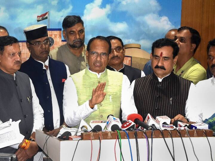 MP CM Shivraj Singh Chouhan said Congress provided nutritious food car and bike ANN MP News: सीएम शिवराज का कांग्रेस पर पलटवार, कहा- सरकार ने कार और बाइक से पहुंचाया पोषण आहार