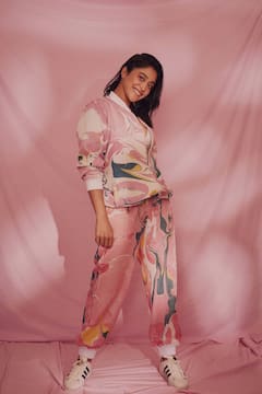 Regina Cassandra : எம்புட்டு இருக்குது ஆச...நடிகை ரெஜினா கசாண்ட்ராவின் லேட்டஸ்ட் க்ளிக்ஸ்!