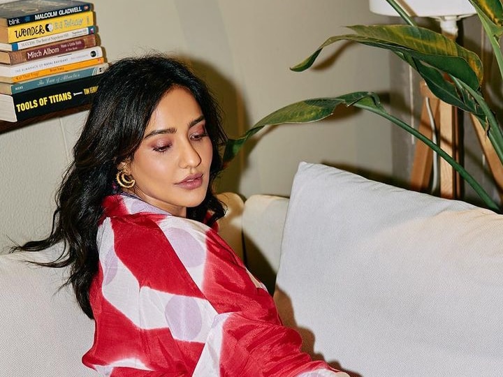 आता अल्पावधीतच अभिनेत्रीचे हे फोटो सोशल मीडियावर मोठ्या प्रमाणात व्हायरल झाले आहेत. त्याचबरोबर या फोटोंना आतापर्यंत लाखो लाईक्स आले आहेत.(फोटो सौजन्य :nehasharmaofficial/इंस्टाग्राम )