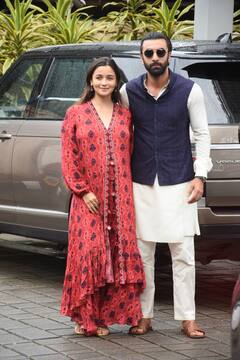 Brahmastra: মুক্তির পরেও অব্যাহত প্রচারপর্ব, আমদাবাদে যাওয়ার পথে ক্যামেরাবন্দি টিম 'ব্রহ্মাস্ত্র'