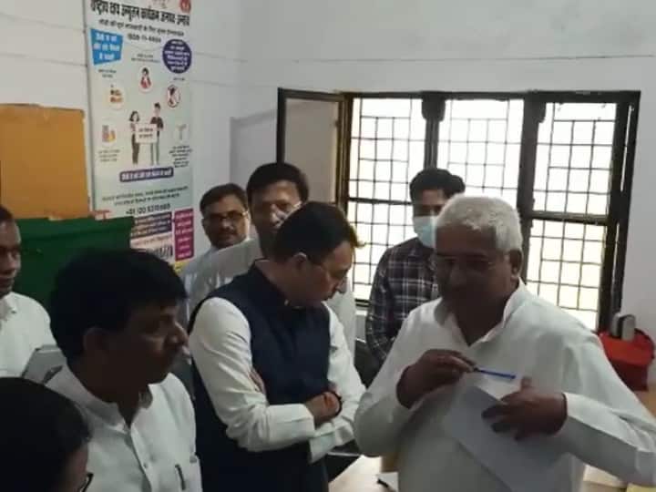 Unnao Uttar Pradesh ministers including cabinet minister Jitin Prasad inspected hospital development works ANN Unnao News: उन्नाव दौरे पर पहुंचे मंत्रियों  ने CHC का लिया जायजा, बैठक कर अधिकारियों को दिए ये निर्देश