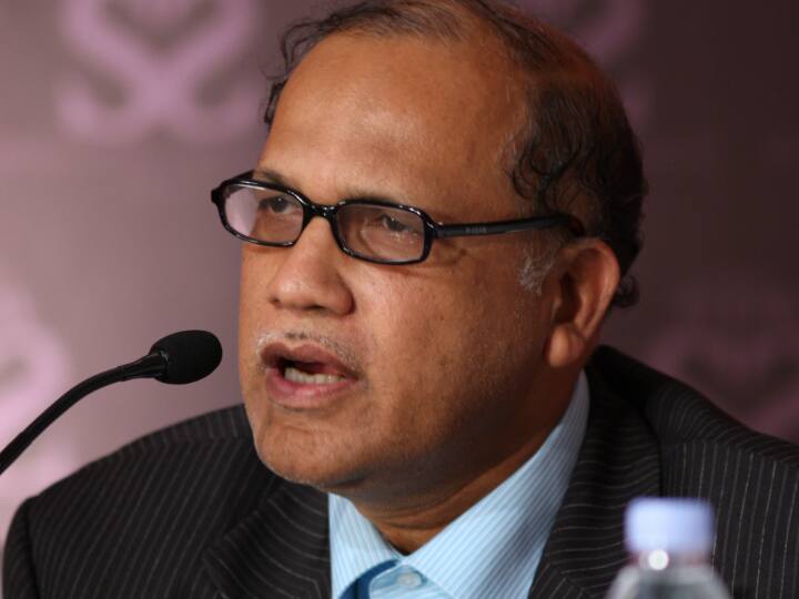 Digambar Kamat: कांग्रेस छोड़ने वाले दिगंबर कामत बोले- भगवान के कहने पर बीजेपी में हुआ शामिल Goa Congress MLA Digambar Kamat says he left congress party by asking god and he reply me to join BJP Digambar Kamat: कांग्रेस छोड़ने वाले दिगंबर कामत बोले- भगवान के कहने पर बीजेपी में हुआ शामिल