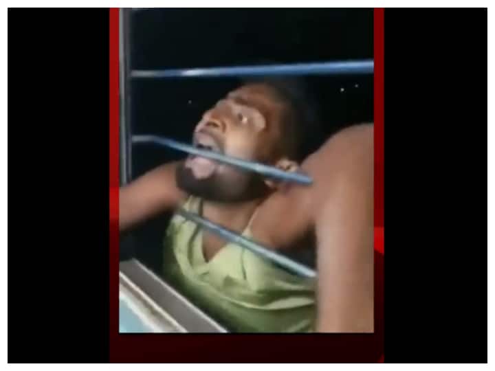 Thief Tries To Snatch Phone From Moving Train, Dangles From Window As Passengers Grab His Arms. Watch Video Thief Tries To Snatch Phone From Moving Train, Dangles From Window As Passengers Grab His Arms. Watch Video Thief Tries To Snatch Phone From Moving Train, Dangles From Window As Passengers Grab His Arms. Watch Video