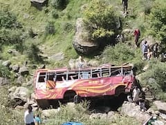 ਜੰਮੂ-ਕਸ਼ਮੀਰ ਵਿੱਚ ਦਰਦਨਾਕ ਸੜਕ ਹਾਦਸਾ, 5 ਦੀ ਮੌਤ 25 ਜ਼ਖ਼ਮੀ