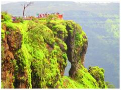 Place To Visit In October: अक्टूबर में यहां रहता है सुहाना मौसम, बना लें वीकेंड पर घूमने का प्लान
