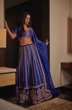 Srinidhi Shetty :அழகின் மொத்தம் நீயா... நீல நிறத்தில் ஸ்ரீநிதி ஷெட்டியின் நீயூ க்ளிக்ஸ்!