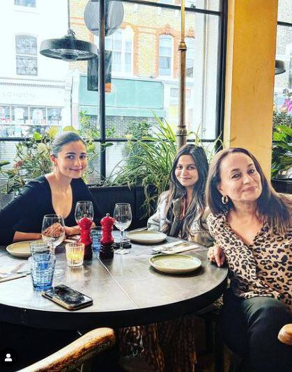 उनका यह पोस्ट ऐसे समय में आया है जब उनकी बेटी आलिया की फिल्म 'ब्रह्मास्त्र' सोशल मीडिया नेगेटिविटी के चरम पर है और बॉलीवुड भी 'बॉयकॉट कैंपेन' से पीड़ित है.