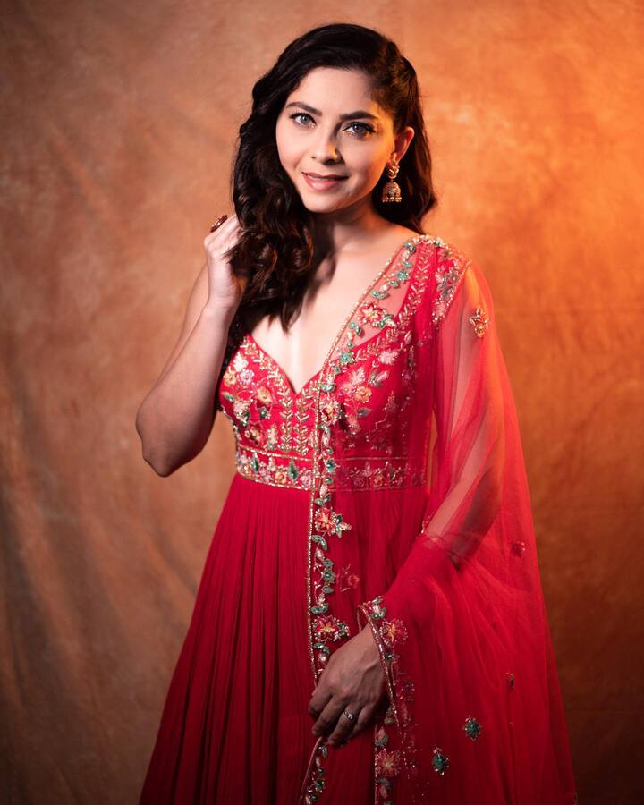अभिनेत्री सोनाली कुलकर्णी नेहमीच तिच्या फोटोंमुळे चर्चेत असते.  (फोटो सौजन्य :sonalee18588/इंस्टाग्राम)