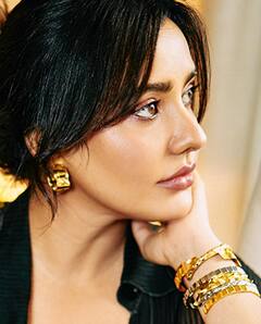 PHOTO : हॉट अँड सेक्सी... नेहा शर्माने फ्लॉन्ट केला नवा लूक; फोटो होतायत व्हायरल!