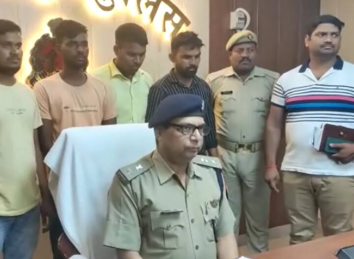 Railway Group-D Exam upstf arrest 8 member of solver gang from swastik online center ann Railway Group-D Exam: दीपचंद की जगह परीक्षा दे रहा था सॉल्वर गैंग का सदस्य पंकज कुमार, 8 गिरफ्तार