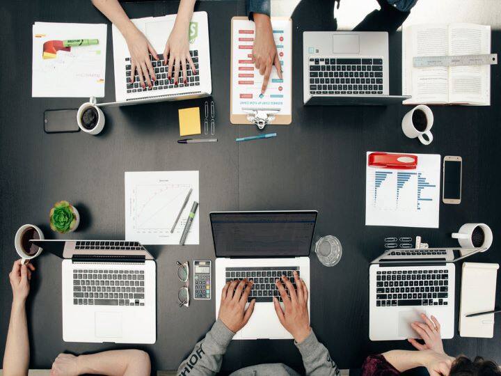 इसमें Proof of Business , GST Return Statements, Two years of ITR for Both Personal and Business Income, Proofs of Qualification for SEPs, Registration डाक्यूमेंट्स, Business address, छोटे विजनेस के मालिकों को यह सुनिश्चित करना चाहिए कि ये दस्तावेज मूल हो. यह पेपर लोन के लिए आवेदन करते समय वित्तीय संस्थानों को देने पड़ते हैं.