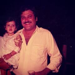 सालों से पर्दे से गुमशुदा है ये पॉपुलर एक्टर! अब सामने आई बेटी की ऐसी तस्वीरें...दिखती हैं बला की खूबसूरत