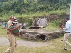 सरकारी स्कूल के शौचालय की छत गिरने से दबे 6 बच्चे, एक की मौके पर ही मौत, पांच घायल