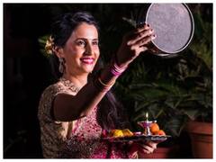 Karwa Chauth 2022 Tradition: एक दो नहीं बल्कि कई तरह से मनाया जाता है करवा चौथ, जानें किस राज्य में कैसे होती है पूजा