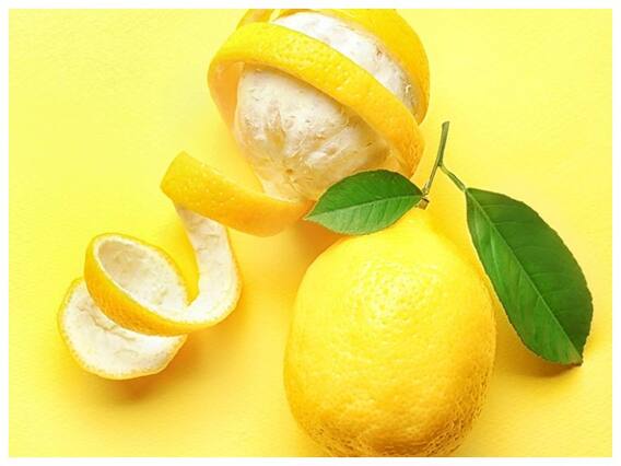 Lemon Peels Hacks: नींबू के छिलके फेंक तो नहीं देते आप, इसके कई फायदे हैं-एक बार ट्राई करके देखिए Lemon Peels Hacks: नींबू के छिलके फेंक तो नहीं देते आप, इसके कई फायदे हैं-एक बार ट्राई करके देखिए