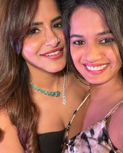 Ariyana Glory: ట్రెండీ లుక్ లో బిగ్ బాస్ బ్యూటీ