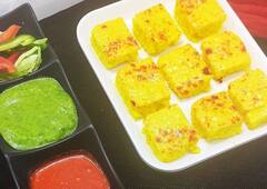 Navratri best street food : નવરાત્રીમાં ગુજરાતીઓ આ 7 સ્ટ્રીટ ફૂડની મનભરીને માણે છે લિજ્જત