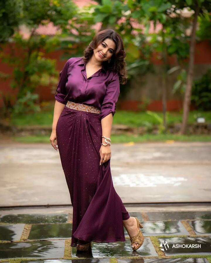 ஹையோ என திகைக்கும் ஐ என வியக்கும் ஐகளுக்கெல்லாம் விடுமுறையை...