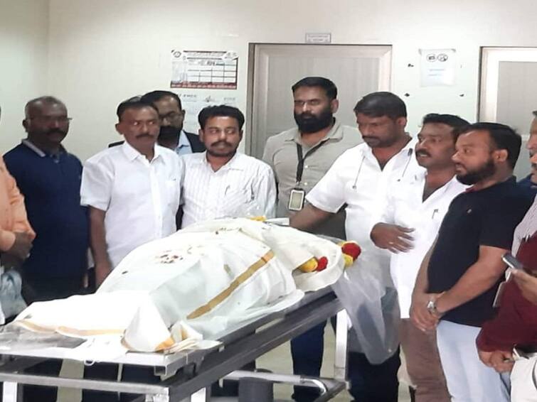 kuwait country death thiruvarur muthukumar body today come to indian குவைத்தில் சுட்டுக் கொல்லப்பட்ட முத்துக்குமரனின் உடல் சொந்த ஊருக்கு வருகிறது