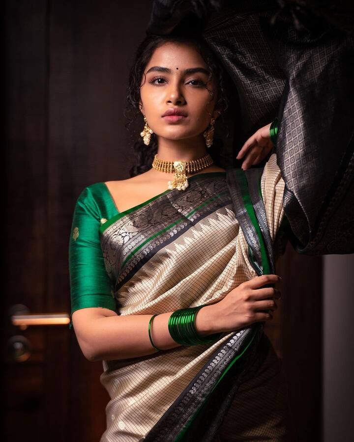 என்னைத் தெரியாதா பெண் ஆழகே...