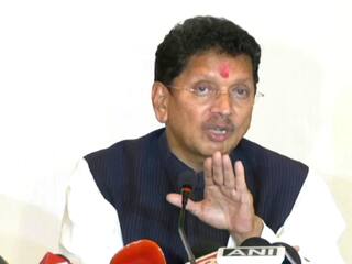 Deepak Kesarkar In Pune: आदित्य ठाकरेंना उत्तर देण्यासाठी मी मंत्री झालो नाही; दीपक केसरकराचा हल्लाबोल