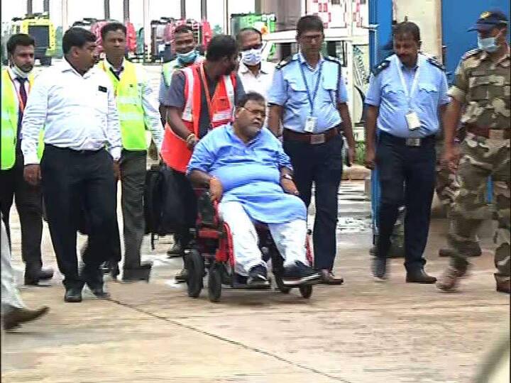 পার্থ চট্টোপাধ্যায়ের আইনজীবী বলেন, তাঁর মক্কেলের নাম কোনও FIR-এ নেই। CBI, ED ষড়যন্ত্র করে পার্থ চট্টোপাধ্যায়কে হেফাজতে রাখতে চাইছে।