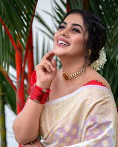 Poorna: తెలుపు రంగు చీరలో హొయలుపోతున్న మలయాళీ బ్యూటీ