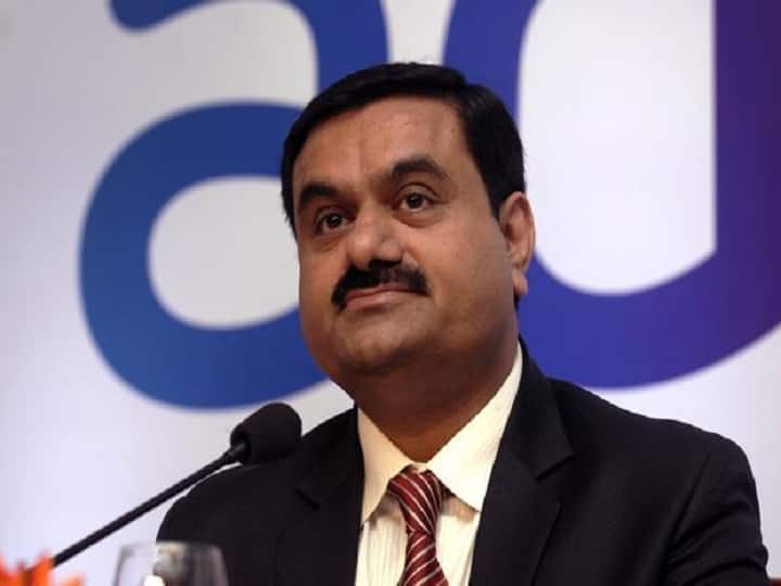 Gautam Adani Group Pledges Stake Worth 13 Billion Dollar In Ambuja Cement And ACC To Raise Fund Gautam Adani: पूंजी जुटाने के लिए अडानी समूह ने अंबुजा सीमेंट और ACC के 13 अरब डॉलर के शेयर रखे गिरवी पर