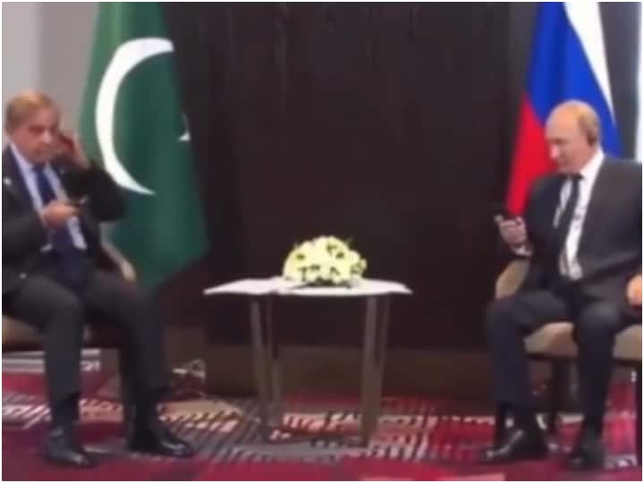 Pakistan PM Shehbaz Sharif seen Struggling with headphones in front of Russian President putin SCO Summit: समरकंद में शर्मिंदा हुए पाकिस्तान के PM शरीफ, हुआ कुछ ऐसा कि पुतिन भी हंसी रोक न सके