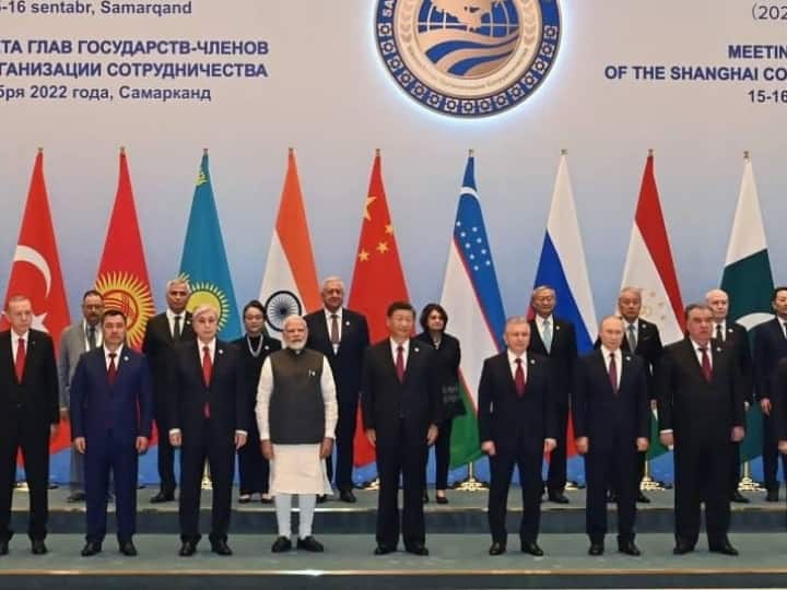 SCO Summit PM Modi Vladimir Putin Xi Jinping Pak PM Shehbaz Sharif in Samarkand Uzbekistan US Explained Explained: SCO समिट पर क्यों टिकी हैं दुनिया की नजरें, पश्चिमी देशों की परेशानी की क्या है असली वजह