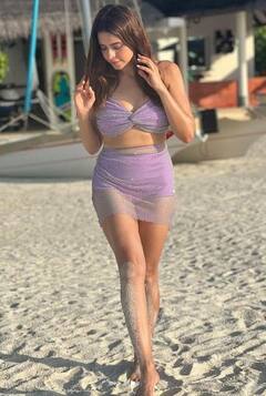 Aamna Sharif: ਅਨੋਖੀ ਡਰੈੱਸ 'ਚ ਬੀਚ 'ਤੇ ਸੈਰ ਕਰਦੀ ਨਜ਼ਰ ਆਈ ਆਮਨਾ ਸ਼ਰੀਫ, ਦੇਖੋ ਤਸਵੀਰਾਂ