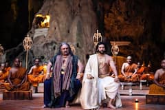 Ponniyin Selvan : அருண்மொழிவர்மனாக மாறிய ஜெயம் ரவி...  ட்ரெண்டாகும் போட்டோஸ்!