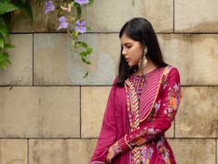 Kalyani Priyadarshan : அம்சமா அழகா ஒரு பொண்ண பாத்தேன்...அழகி கல்யாணியின் அசத்தலான க்ளிக்ஸ்..!